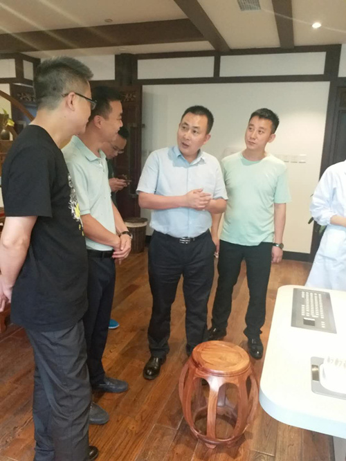 圖片2_副本.jpg 圖片2_副本.jpg