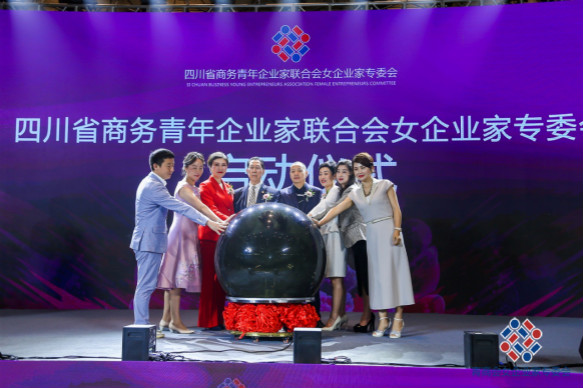 女企5_meitu_14.jpg 女企5_meitu_14.jpg